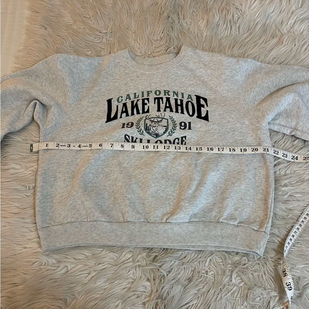 Hollister | Sweatshirt Bundle - Picture 10 of 11